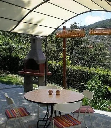 Casa Gialla Imperia Exterior foto